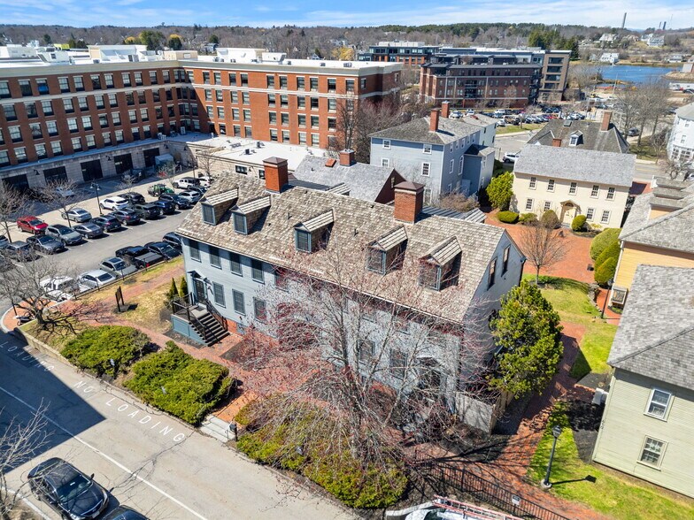 More Photos Of 409 The Hill, Portsmouth Hotel For Sale