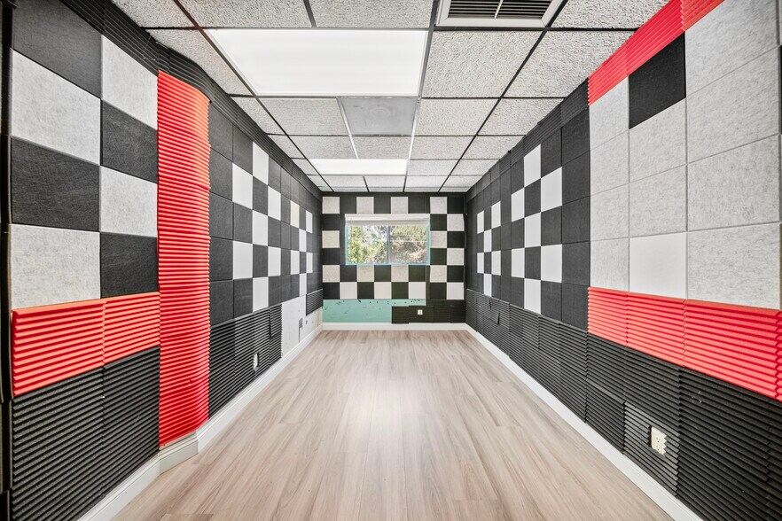 More Photos Of 2120 Huntington Dr, South Pasadena Office Residential For Sale