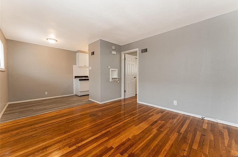 More Photos Of 3646 Illinois Ave, Saint Louis Apartments For Sale