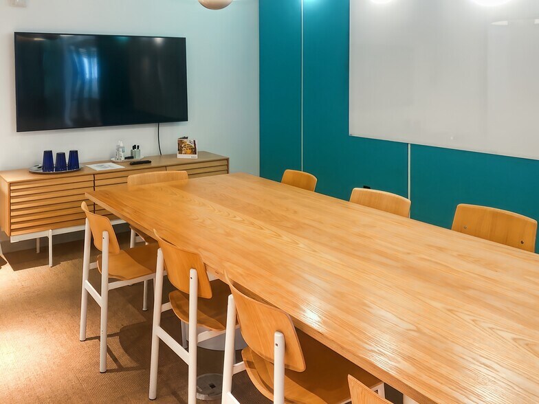 More Photos Of 1330 Lagoon Ave, Minneapolis Office Residential For Lease