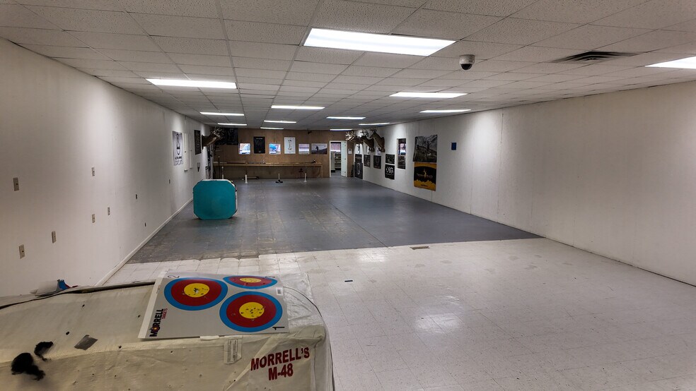 More Photos Of 45 Job Corp Rd, Pine Knot Flex For Sale