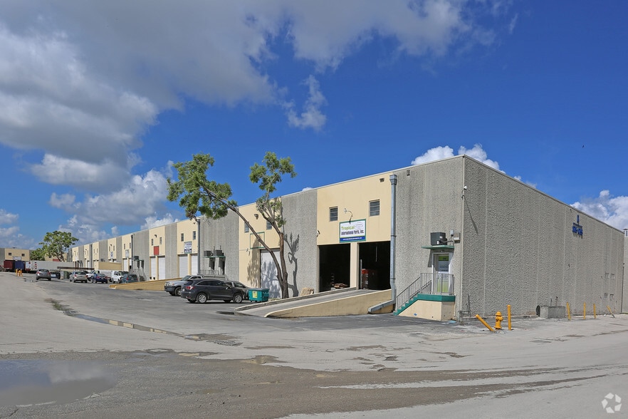 More Photos Of 8705-8795 NW 100th St, Miami Warehouse For Lease