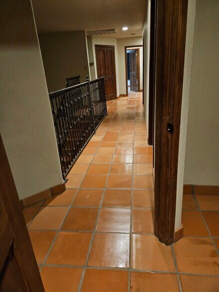 More Photos Of 17425 Redland Rd, San Antonio Office For Lease