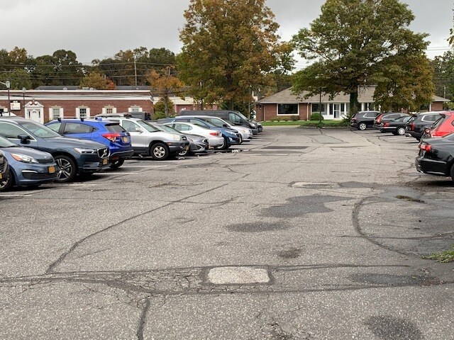 More Photos Of 12 Bank Ave, Smithtown Office For Lease