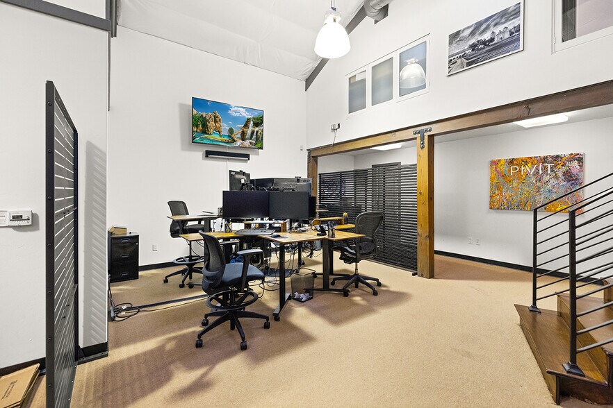 More Photos Of 826 De La Vina St, Santa Barbara Storefront For Lease