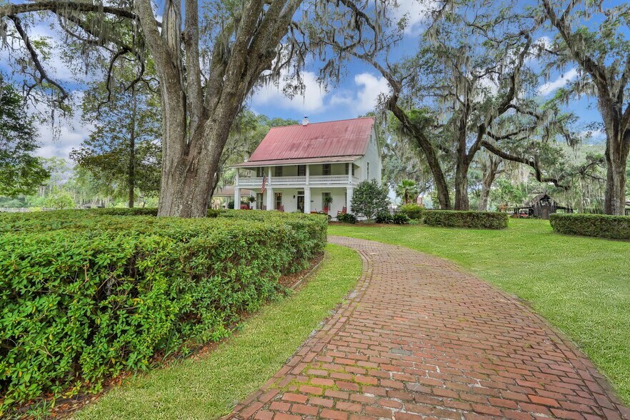 More Photos Of 1871 GA Highway 99, Brunswick Specialty For Sale