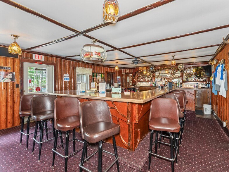 More Photos Of 8599 Big Saint Germain Cir, Saint Germain Restaurant For Sale