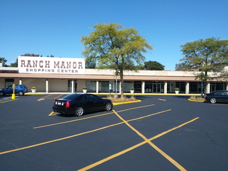 More Photos Of 4000-4046 W 111th St, Oak Lawn Unknown For Lease