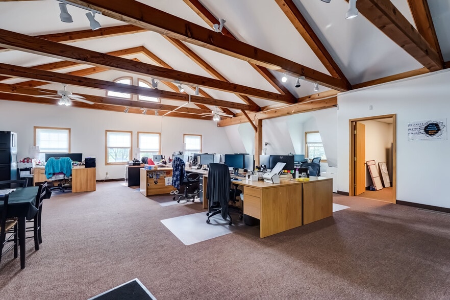 More Photos Of 1625 Rochester Rd, Farmington Office For Sale