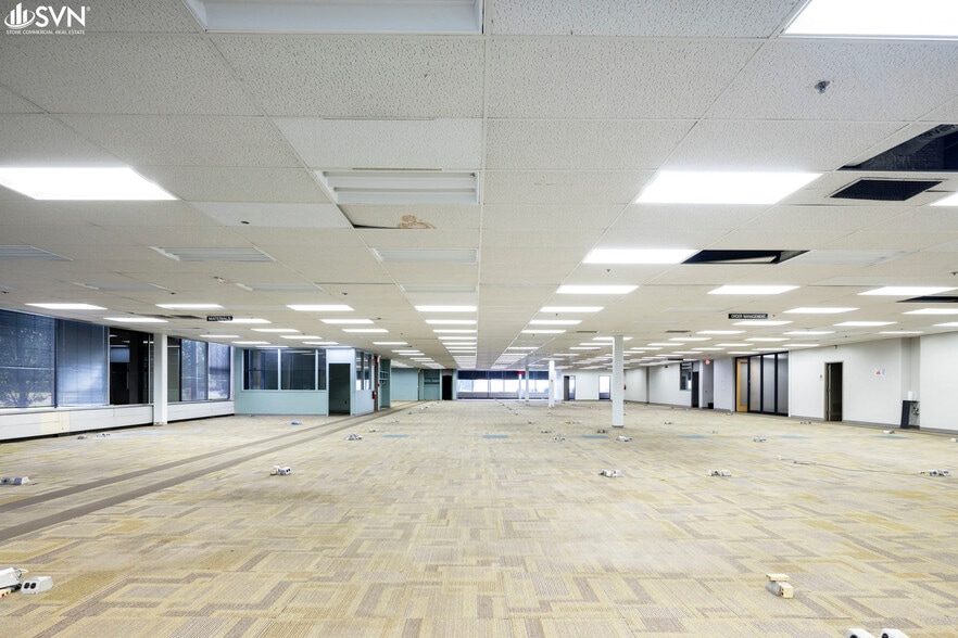 More Photos Of 1515 Mercer Rd, Lexington Manufacturing For Lease