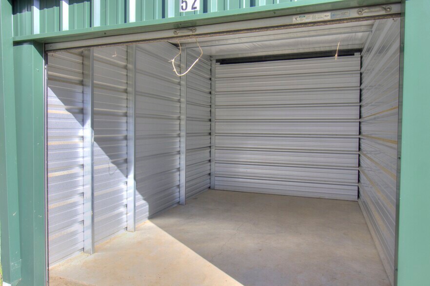 More Photos Of 28196 Hunter Creek rd, Gold Beach Self Storage For Sale