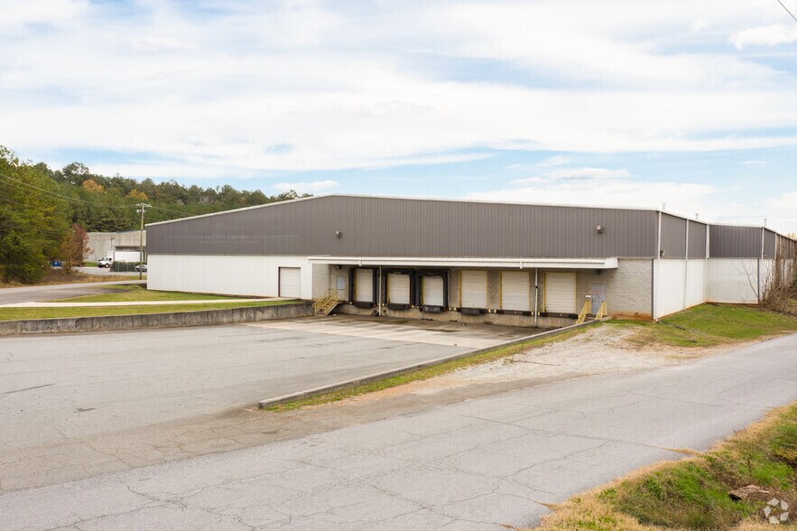 More Photos Of 220 River Dr, Cartersville Distribution For Lease