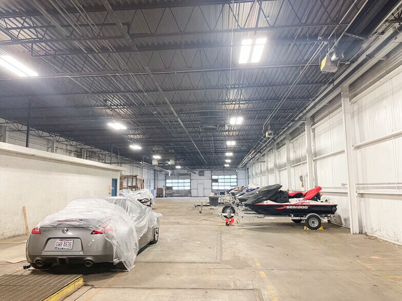 More Photos Of 7451 Terminal Dr, Lorain Truck Terminal For Sale