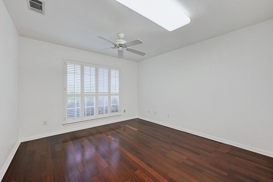 More Photos Of 13810 Fm 1826, Austin Office Residential For Sale