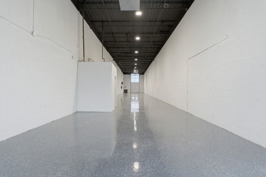 More Photos Of 397 Humberline Dr, Toronto Warehouse For Sale