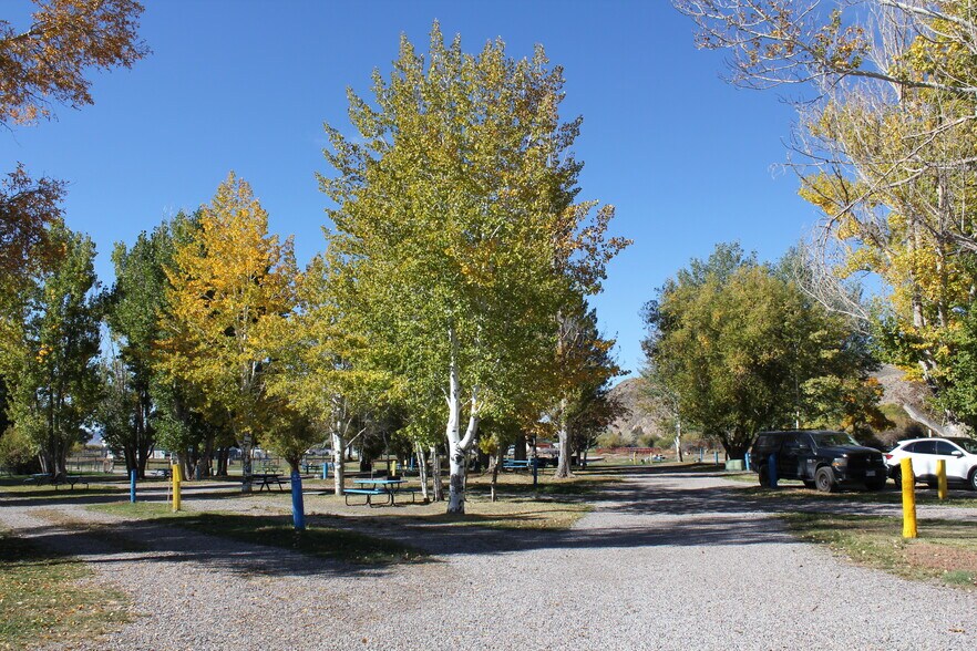 More Photos Of 735 W Park St, Dillon Trailer Camper Park For Sale