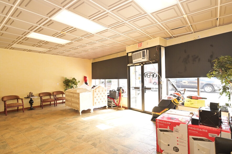 More Photos Of 24-26 W Merrick Rd, Freeport Storefront For Sale