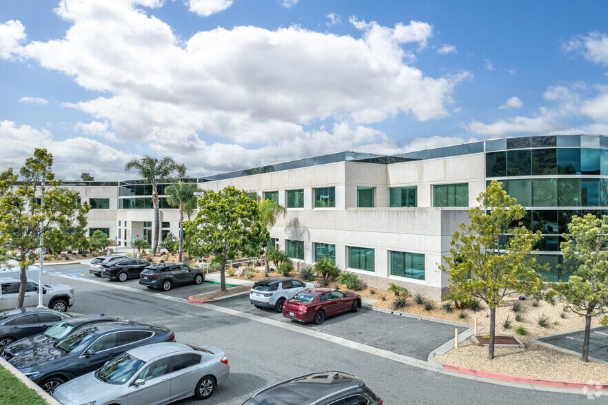 More Photos Of 43460 Ridge Park Dr, Temecula Office For Lease