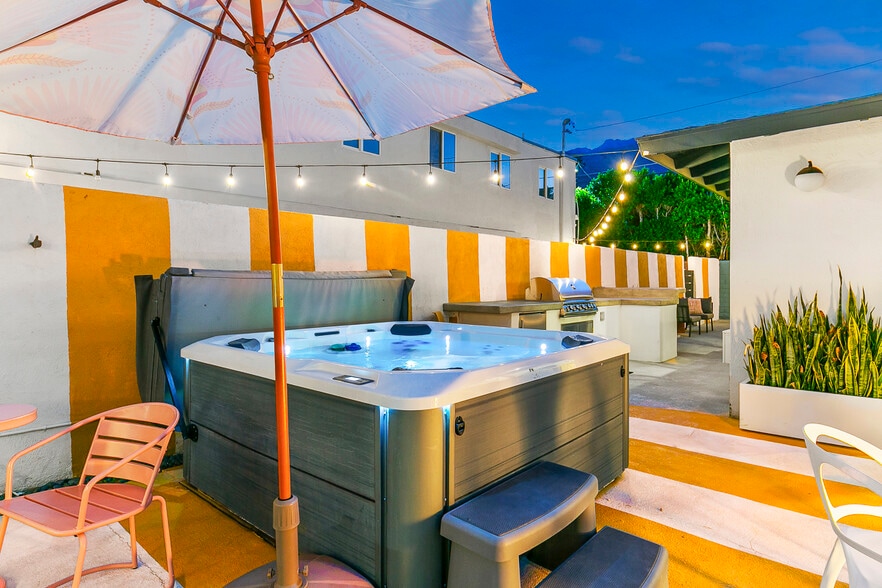 More Photos Of 1339 N Indian Canyon Dr, Palm Springs Hotel For Sale