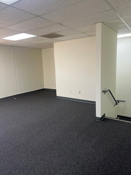 More Photos Of 10928 Weaver Ave, South El Monte Warehouse For Lease