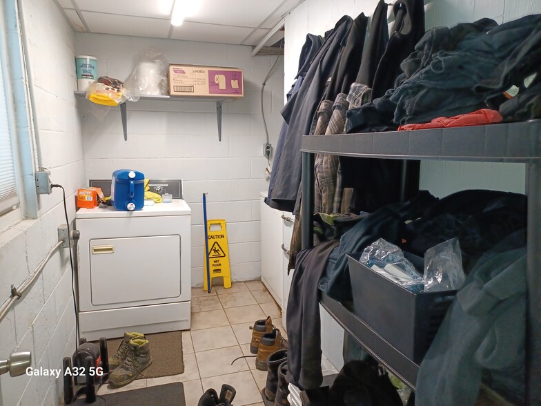 More Photos Of 39 Cleopatra Dr, Nepean Warehouse For Sale