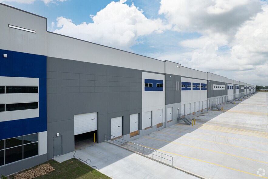 More Photos Of 2600 Belfast Keller Rd, Richmond Hill Distribution For Lease