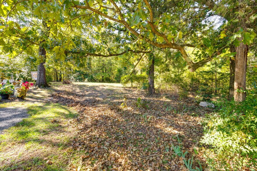 More Photos Of 161 Chapin Rd, Chapin Loft Creative Space For Sale