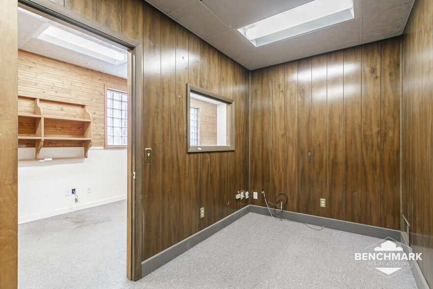 More Photos Of 161 Comfort St, Rochester Warehouse For Lease