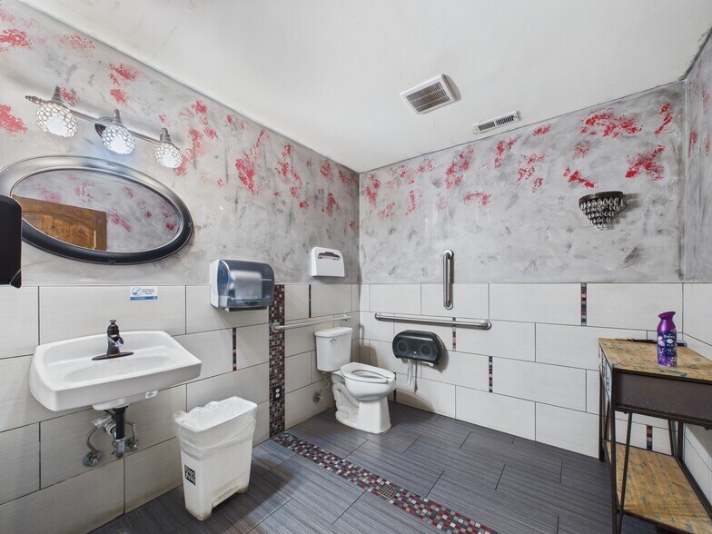 More Photos Of 127 N Santa Fe Ave, Pueblo Storefront For Sale