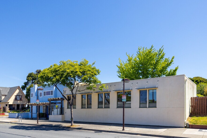 More Photos Of 2901-2903 Sacramento St, Berkeley Storefront Retail Residential For Sale