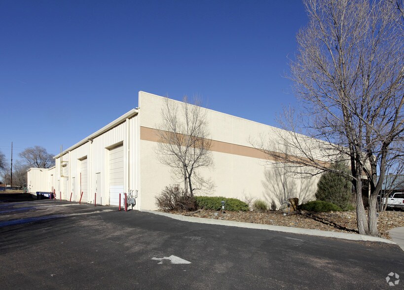 More Photos Of 140-155 Talamine Ct, Colorado Springs Distribution For Lease
