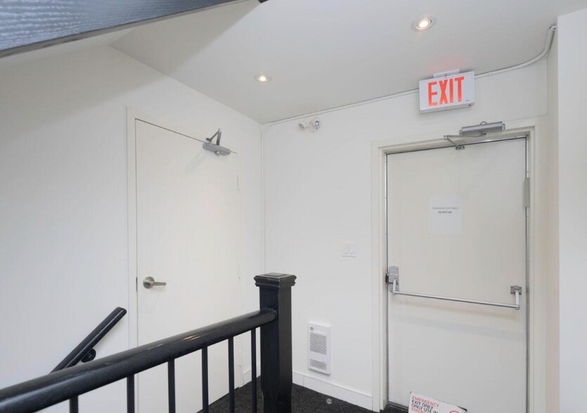 More Photos Of 229 Sheppard Ave W, Toronto Office For Sale