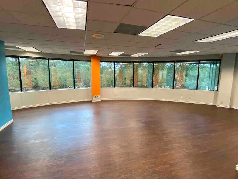 More Photos Of 4242 Medical Dr, San Antonio Medical For Sale