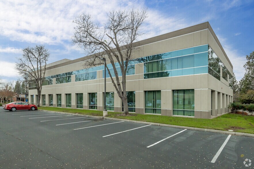 More Photos Of 11171 Sun Center Dr, Rancho Cordova Office For Lease