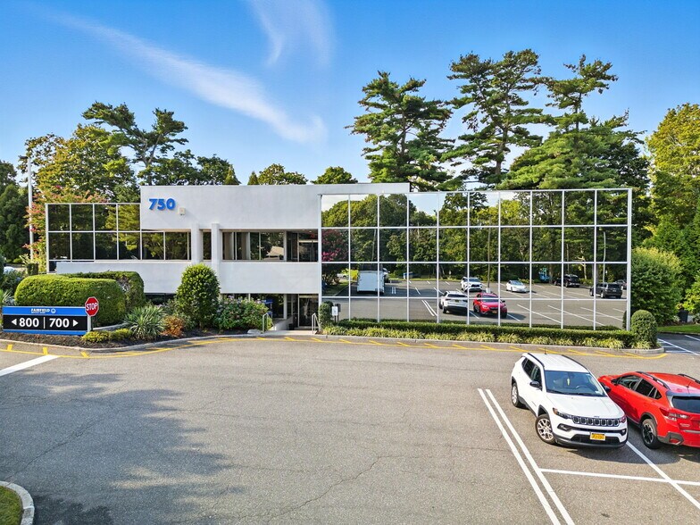More Photos Of 700 Veterans Memorial Hwy, Hauppauge Unknown For Lease