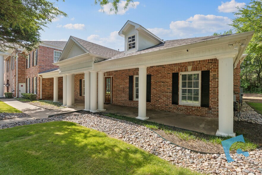 More Photos Of 2485 E Southlake Blvd, Southlake Loft Creative Space For Lease