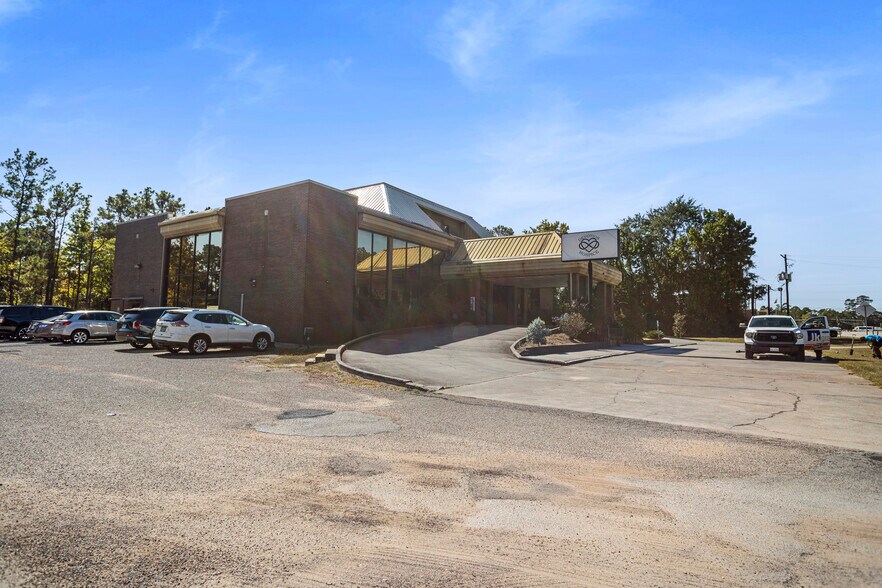 More Photos Of 610 N Tx-336-loop E, Conroe Office For Lease