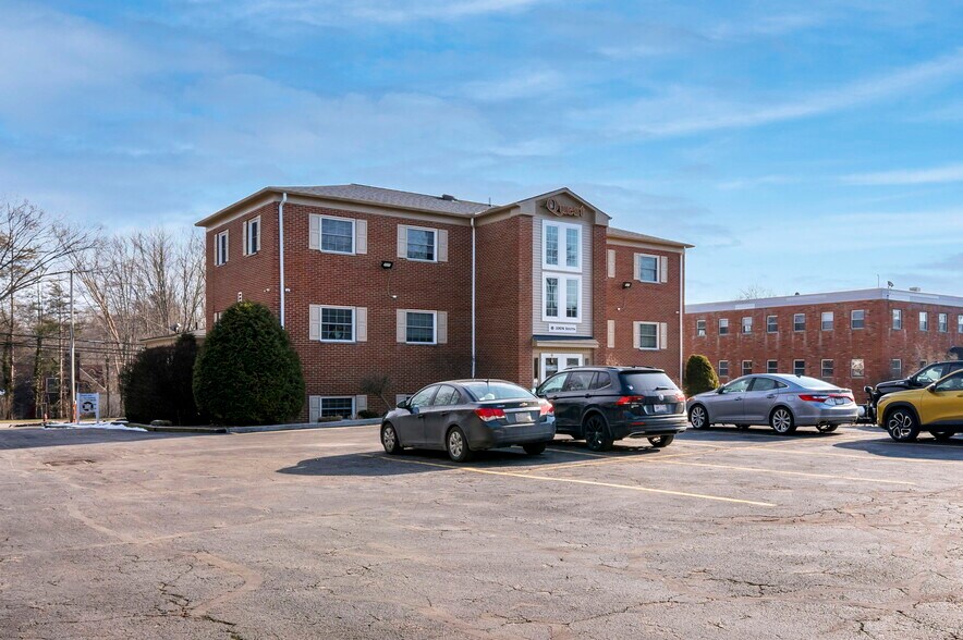 More Photos Of 10570-10574 Ravenna Rd, Twinsburg Office For Lease