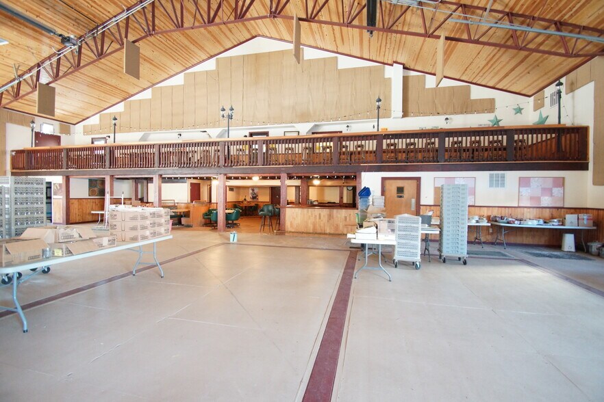 More Photos Of 7094 Eastlake Rd, Lisbon Restaurant For Sale