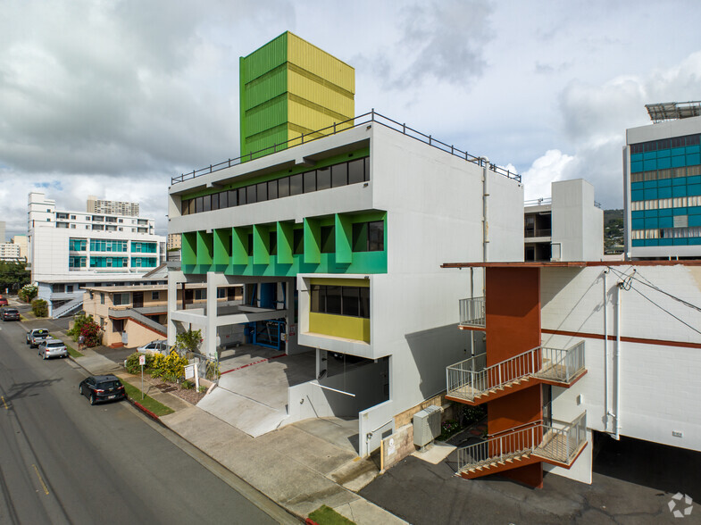 Primary Photo Of 1950 Young St, Honolulu Office For Lease