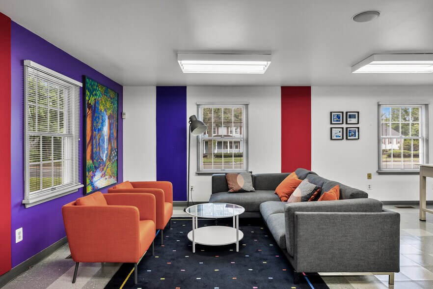 More Photos Of 715 E Main St, Moorestown Office For Sale
