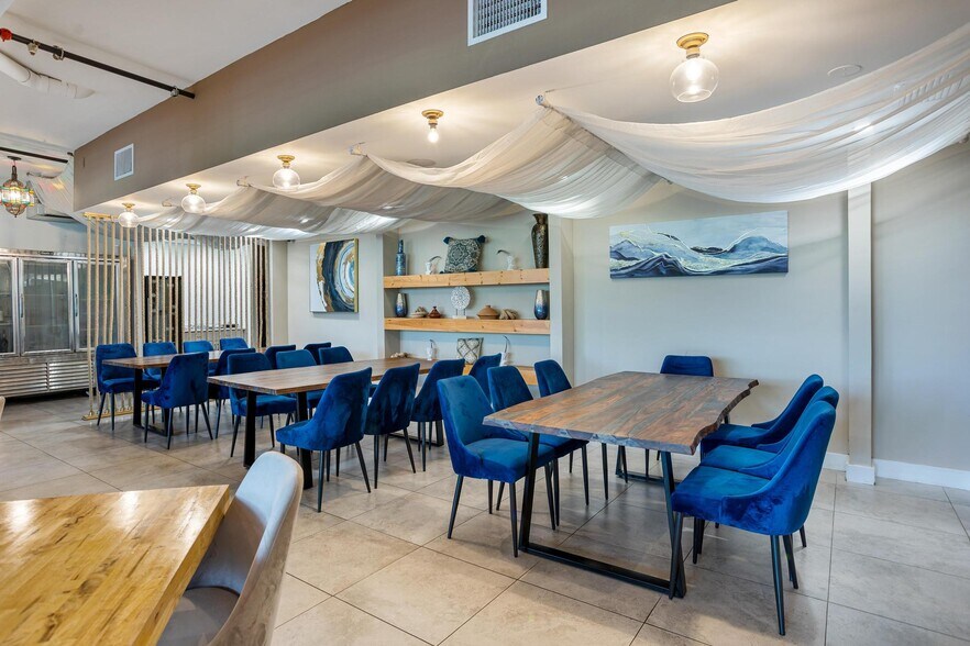 More Photos Of 5840 SW 71st St, South Miami Restaurant For Sale