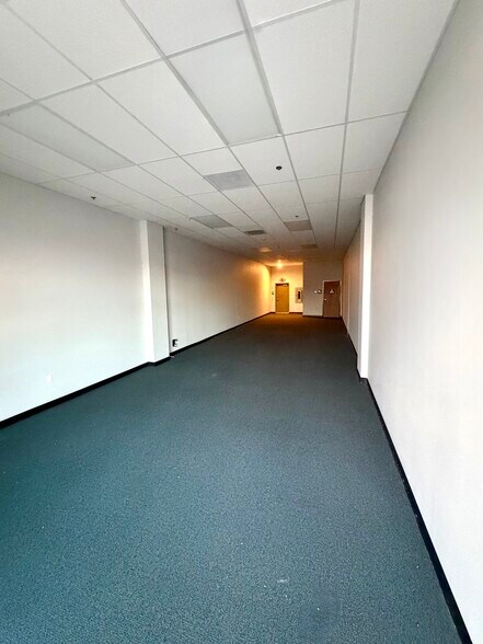 More Photos Of 909 S Central Ave, Compton Freestanding For Lease