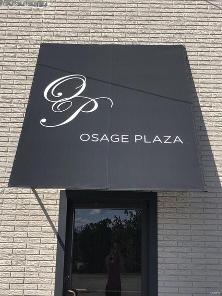More Photos Of 2300-2314 W Osage St, Pacific Freestanding For Lease