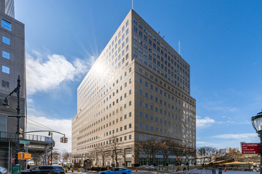 More Photos Of 300 Vesey St, New York Office For Lease