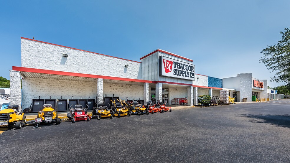 Primary Photo Of 103-115 N State Road 19, Palatka Unknown For Lease