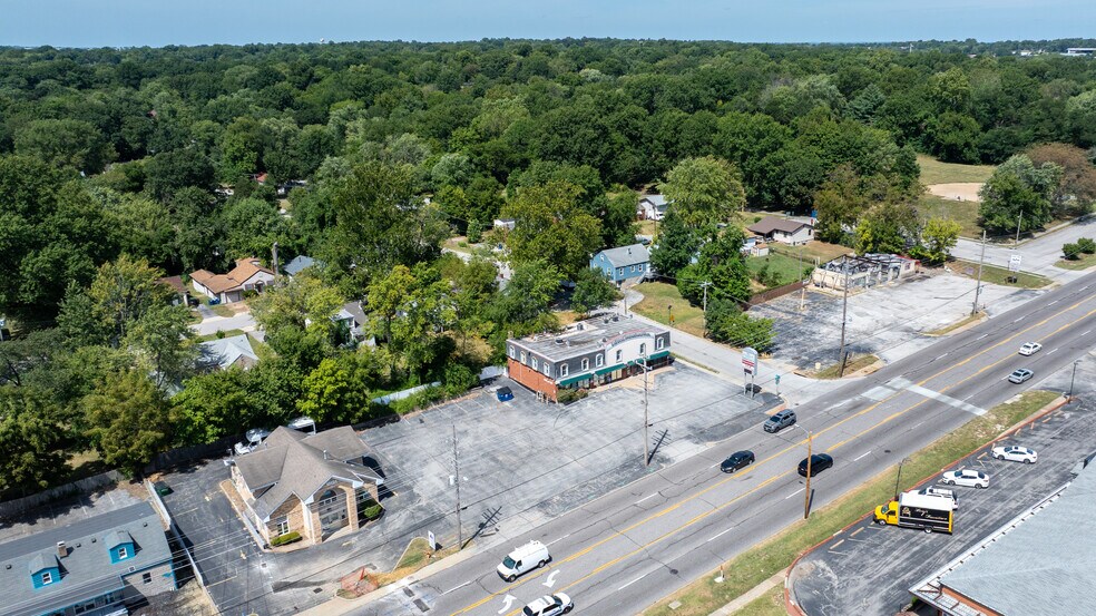 More Photos Of 10131-10137 West Florissant Ave, Saint Louis Office For Sale