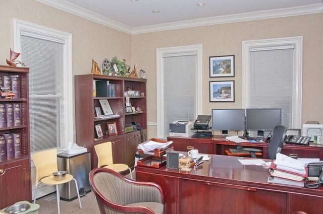 More Photos Of 418-420 W Clayton St, Waukegan Office For Sale