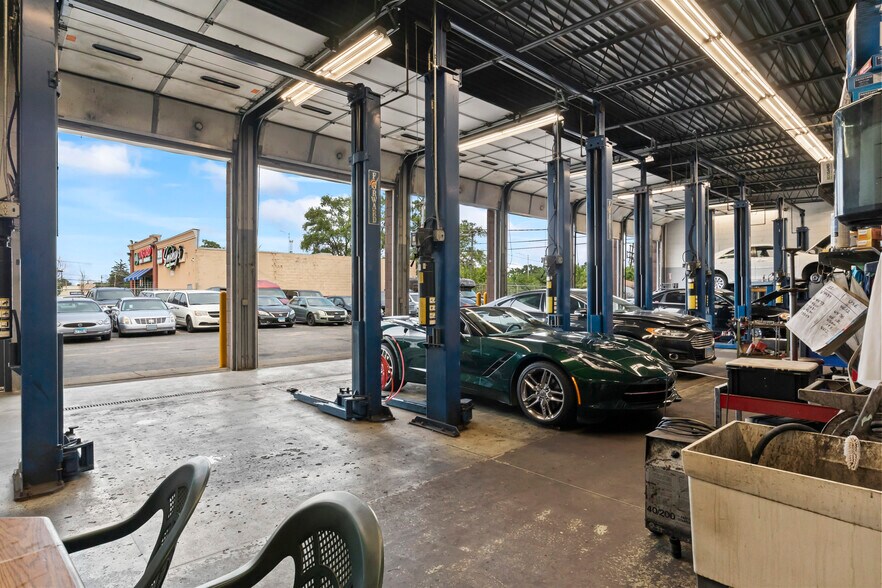 More Photos Of 332 E 159th St, Harvey Auto Repair For Sale