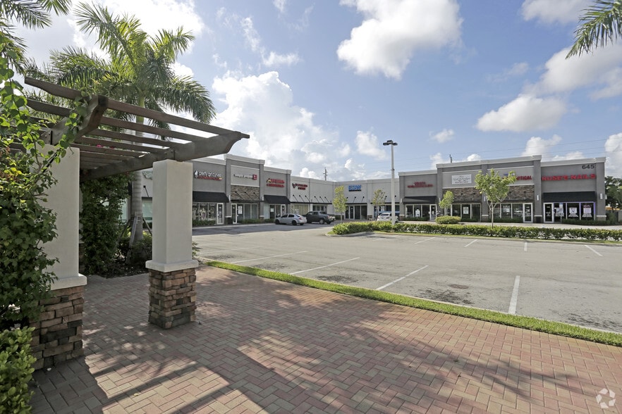 More Photos Of 645 W Hallandale Beach Blvd, Hallandale Beach General Retail For Lease
